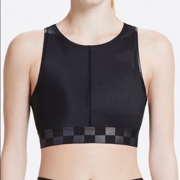 black pyramid sports bra